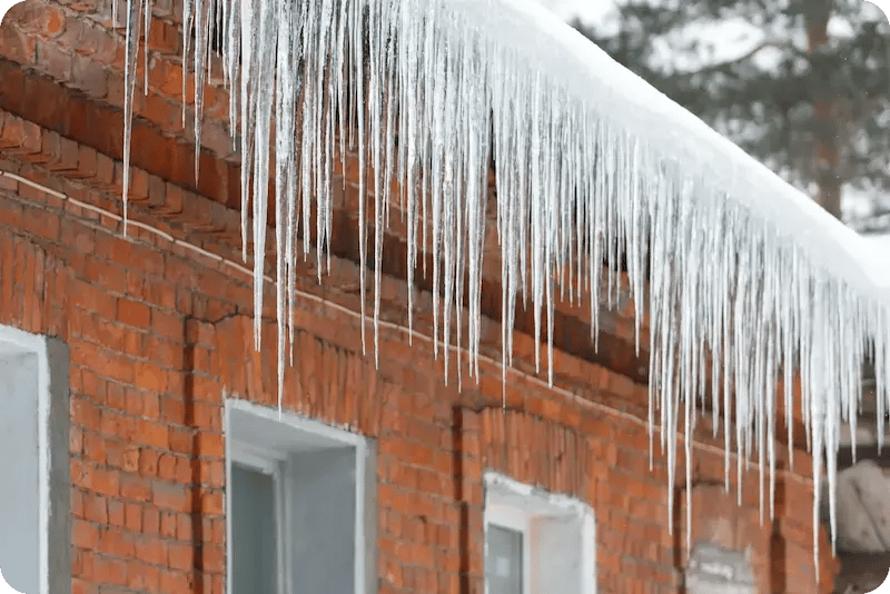 prevent-remove-ice-dams-roof-winter 1